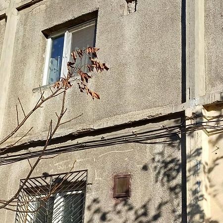 Apartamento Garsoniera Luminoasa Craiova Exterior foto