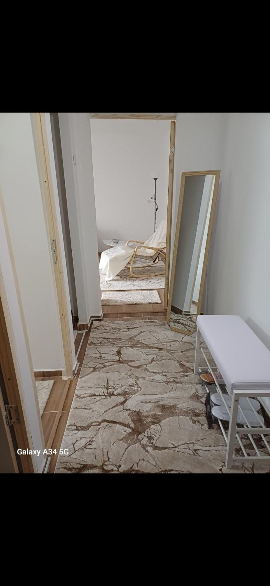 Apartamento Garsoniera Luminoasa Craiova Exterior foto