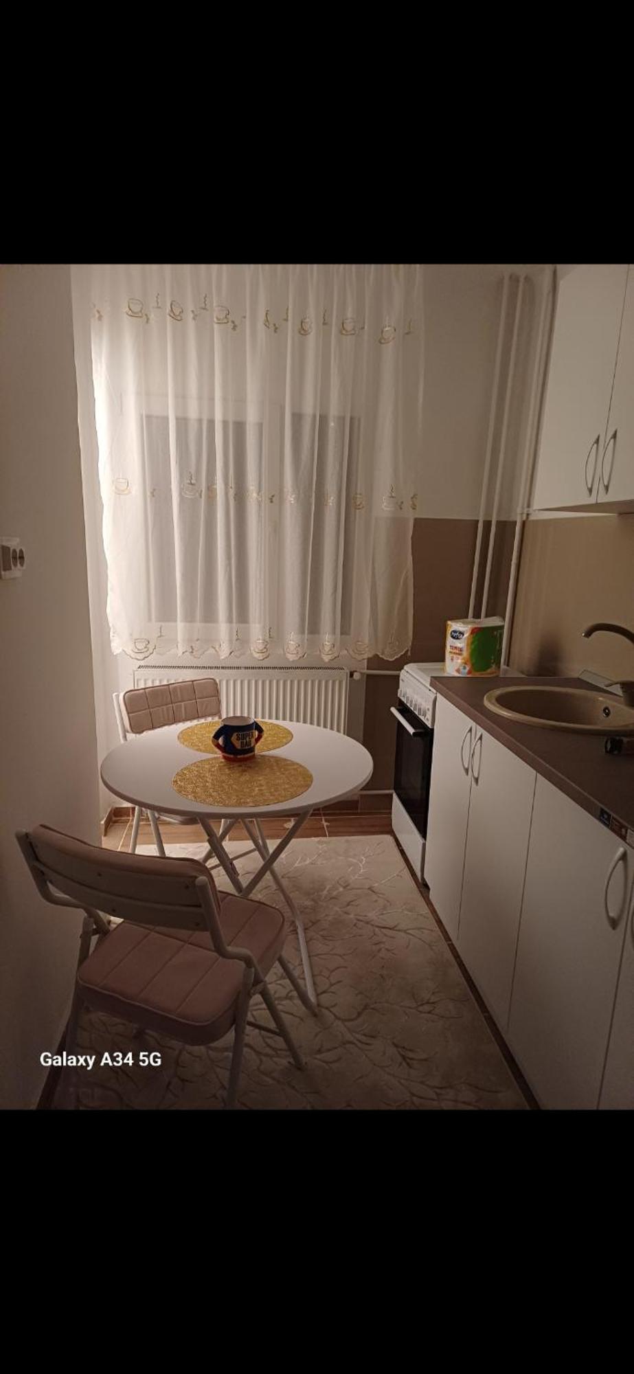 Apartamento Garsoniera Luminoasa Craiova Exterior foto
